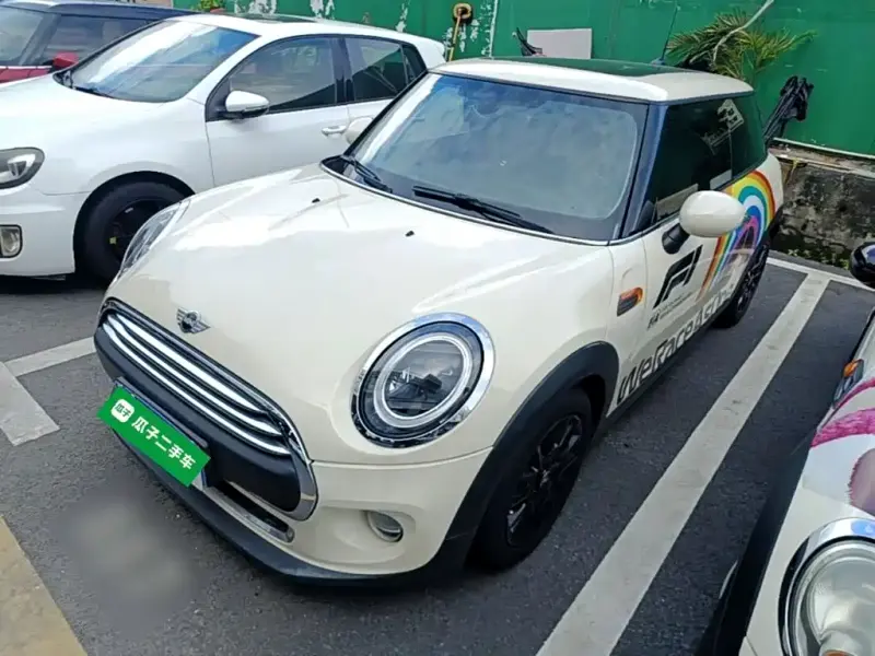 MINI Mini, 2015