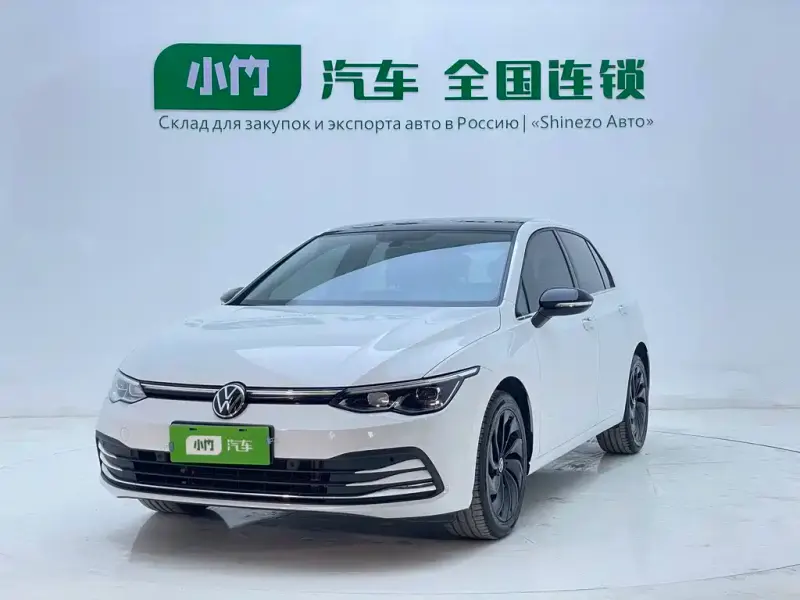 Volkswagen Golf, 2023