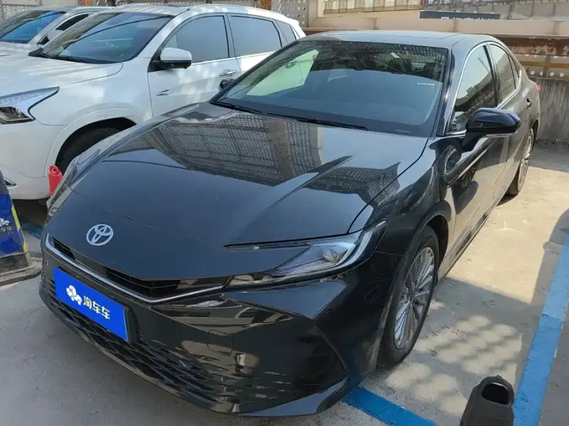Toyota Camry, 2025