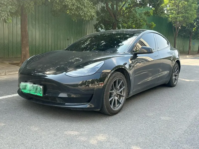 Tesla Model 3, 2021