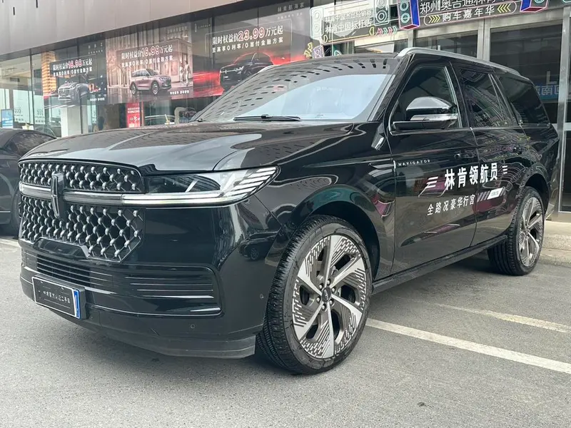 Lincoln Navigator, 2025