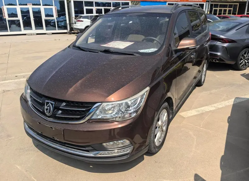 Baojun 730, 2016