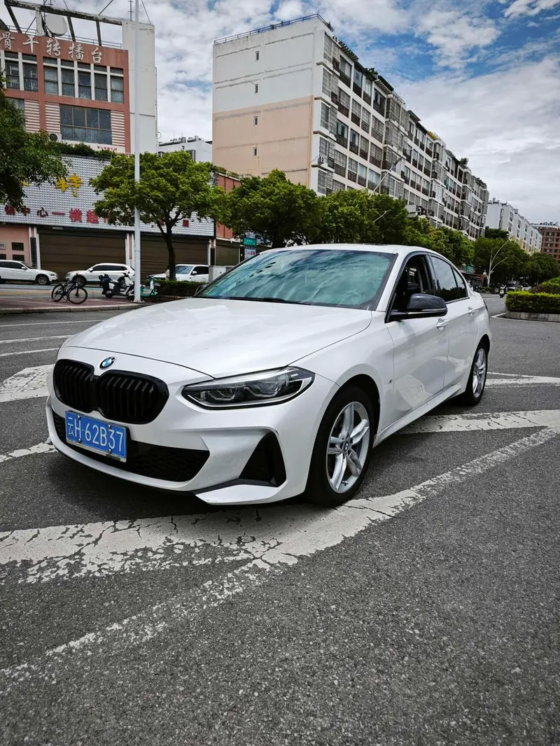 BMW 1-Series, 2021