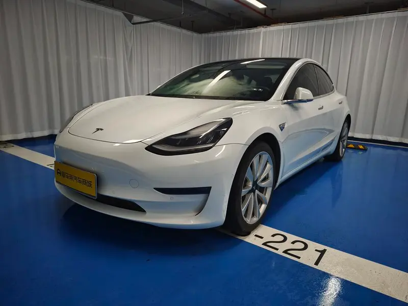 Tesla Model 3, 2020