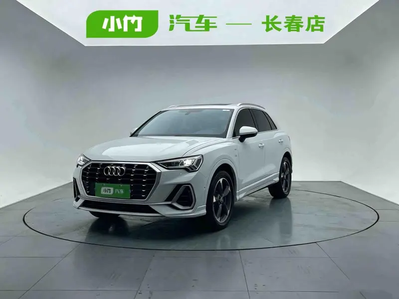 Audi Q3, 2022
