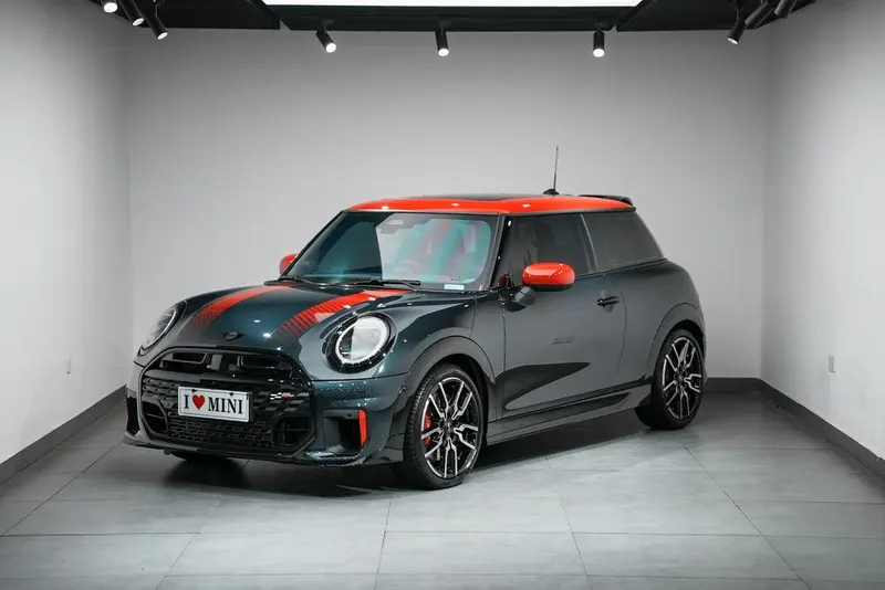 MINI JCW, 2025
