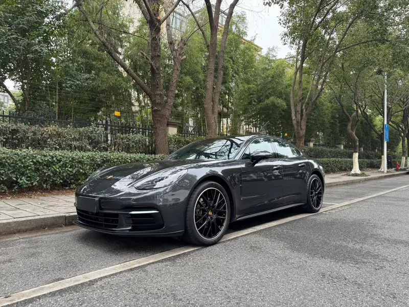Porsche Panamera, 2017