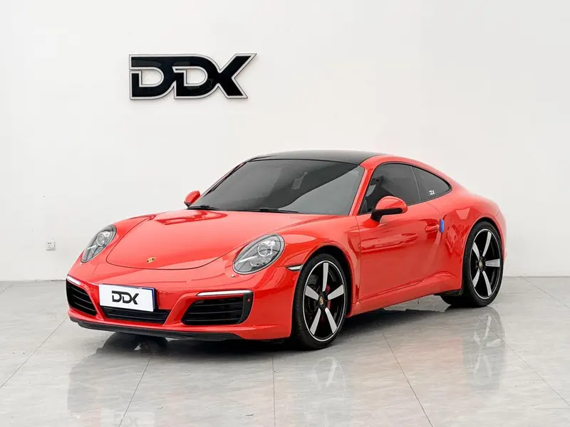 Porsche 911, 2016