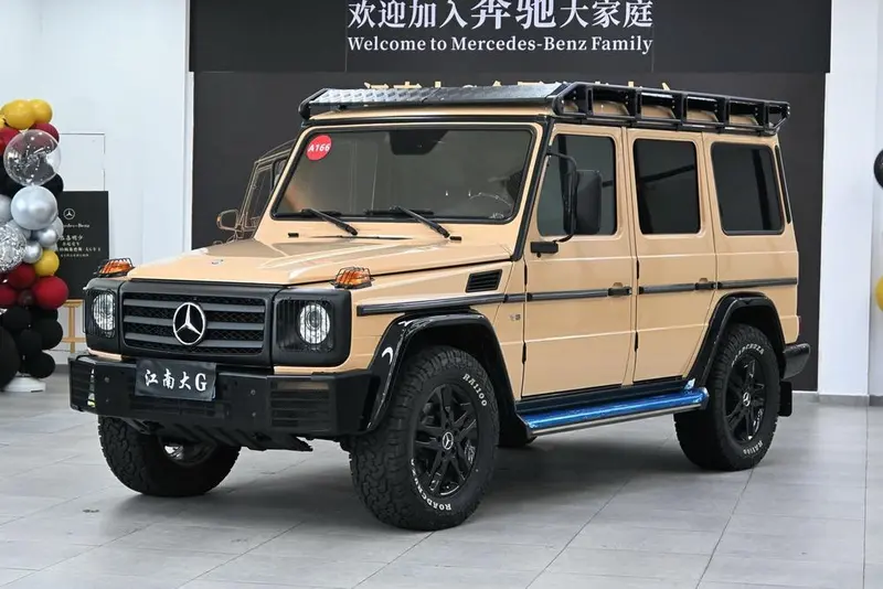 Mercedes-Benz G-Class, 2010