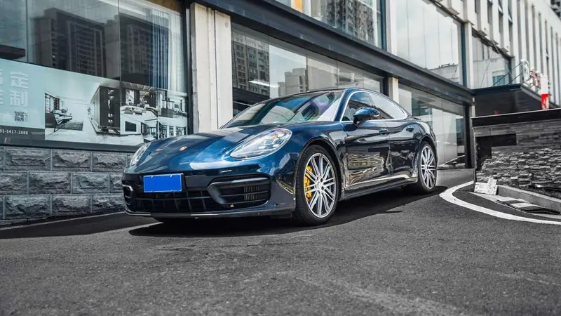 Porsche Panamera, 2021
