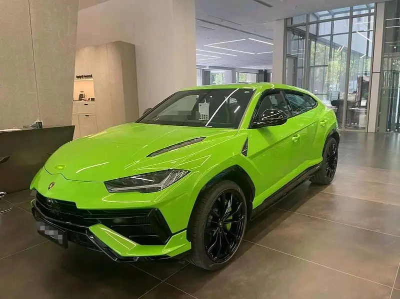 Lamborghini Urus, 2023