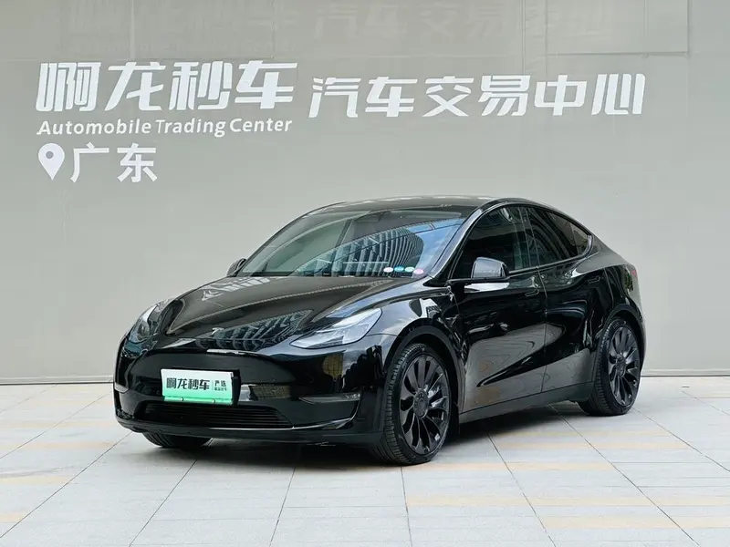 Tesla Model Y, 2023