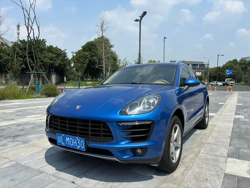 Porsche Macan, 2014