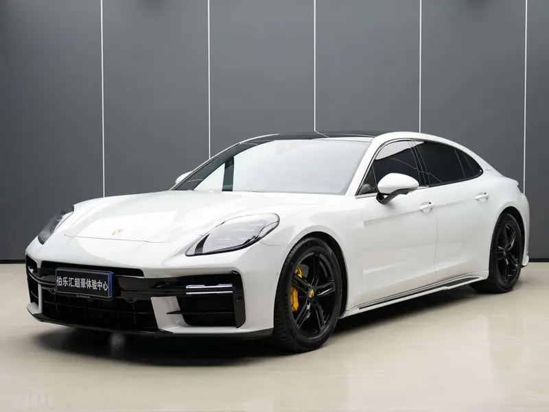 Porsche Panamera, 2024