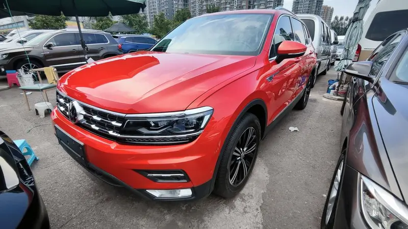 Volkswagen Tiguan L, 2017