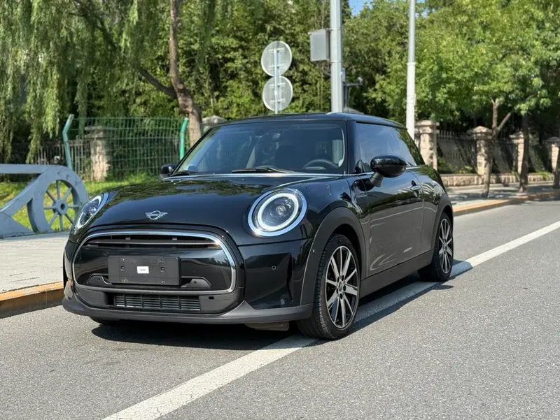 MINI MINI, 2023