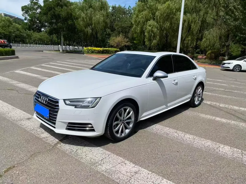 Audi A4L, 2017