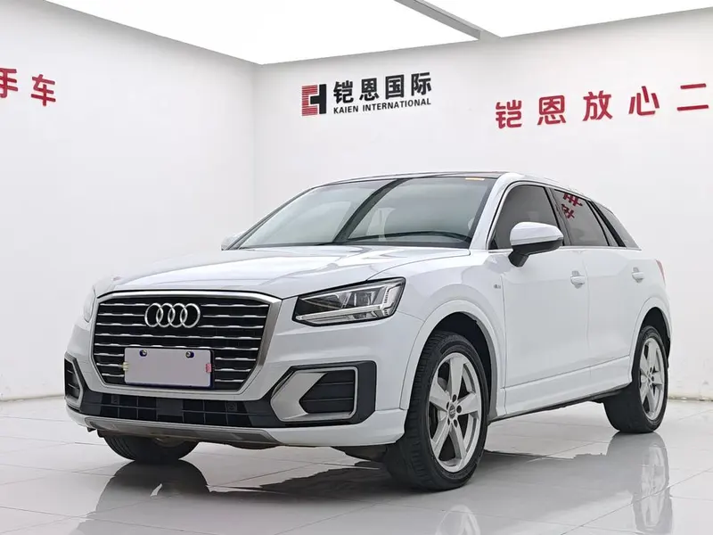 Audi Q2L, 2018