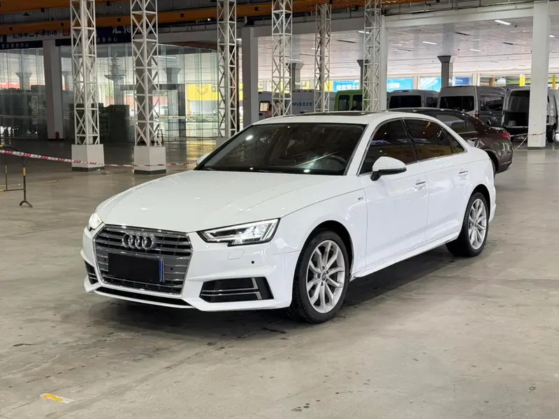 Audi A4L, 2018