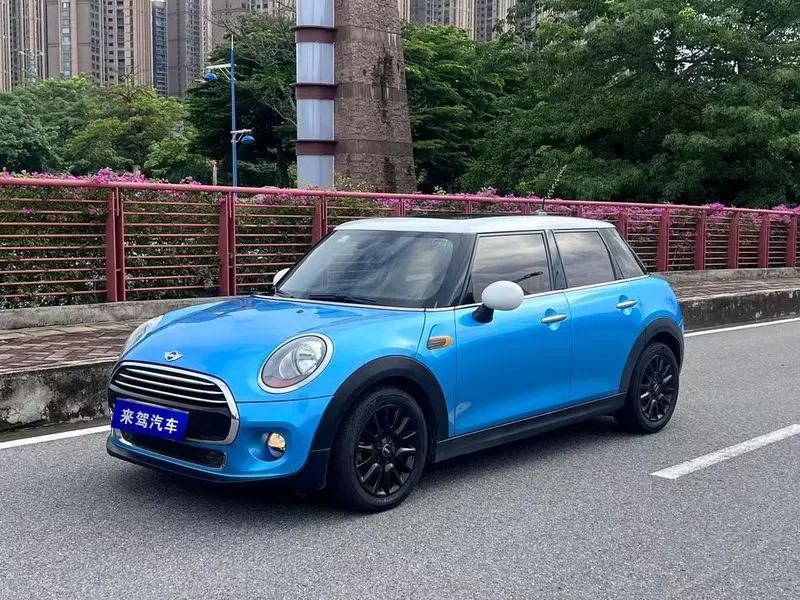 MINI MINI, 2016
