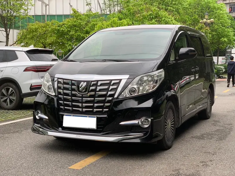Toyota Alphard, 2011