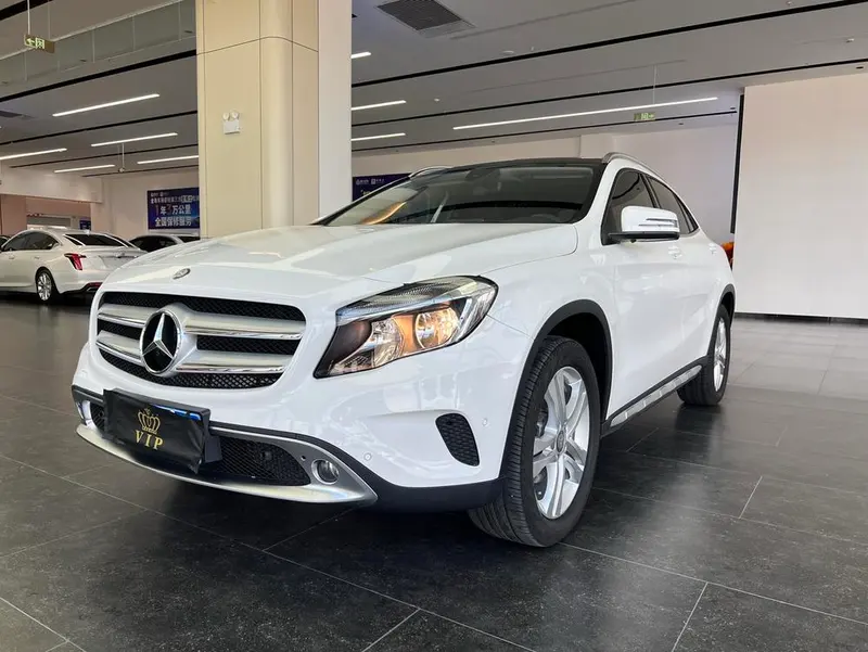 Mercedes-Benz GLA, 2016