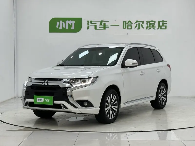 Mitsubishi Outlander, 2021