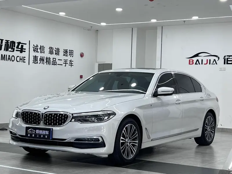BMW 5-Series, 2019