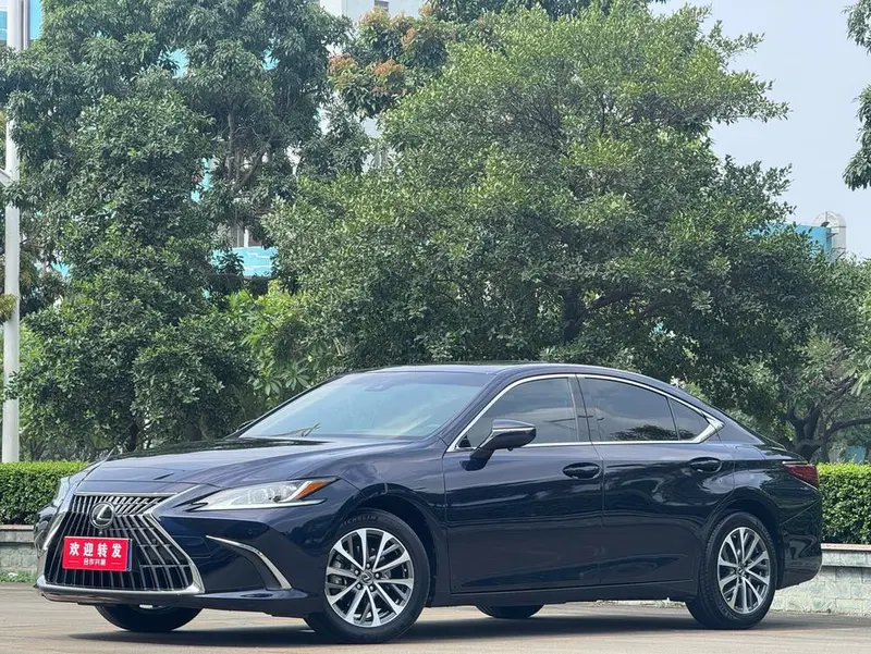 Lexus ES, 2021