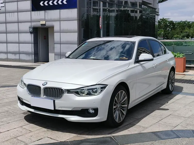 BMW 3-Series, 2019