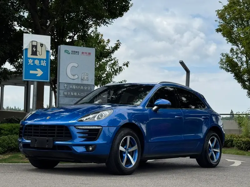 Porsche Macan, 2016