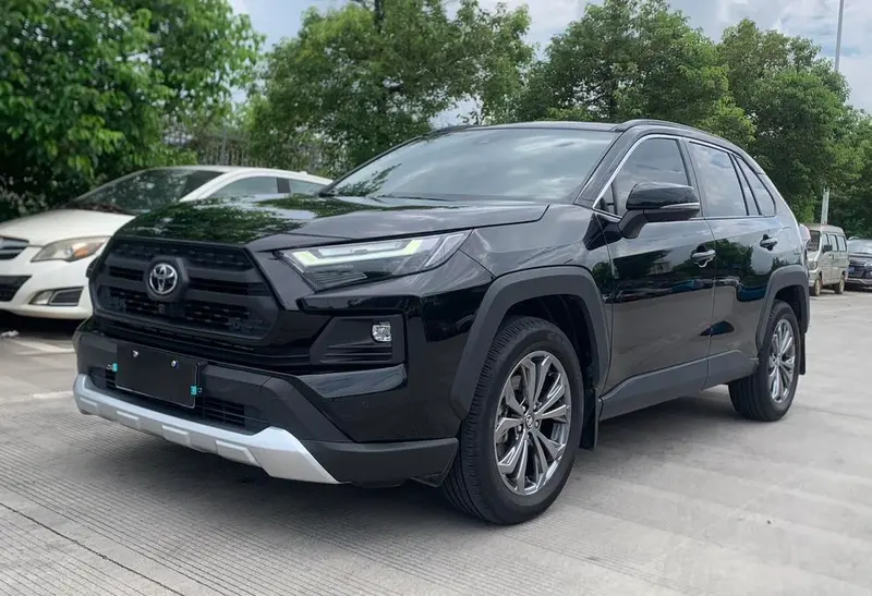 Toyota RAV4, 2023