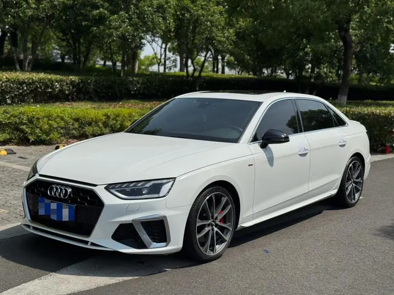 Audi A4L, 2020