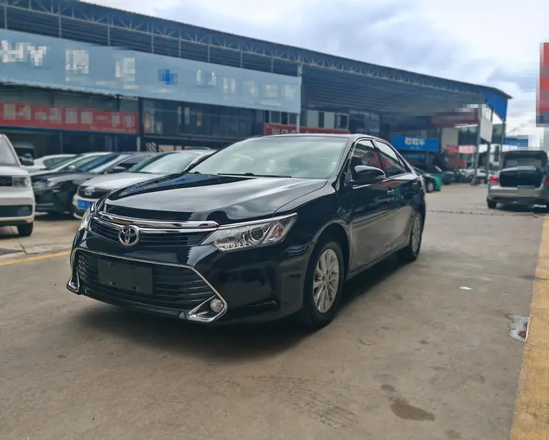 Toyota Camry, 2016