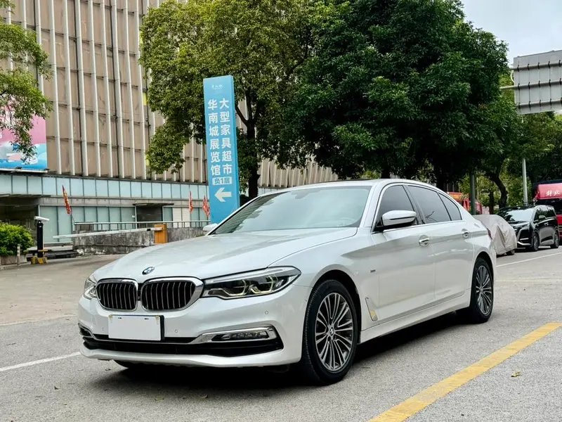 BMW 5-Series, 2018