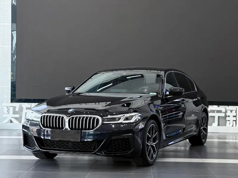 BMW 5-Series, 2023