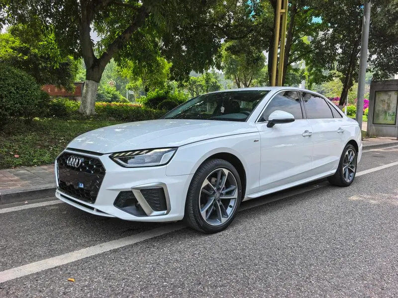 Audi A4L, 2020