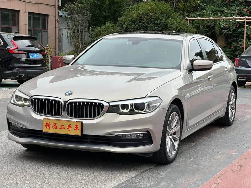 BMW 5-Series, 2018