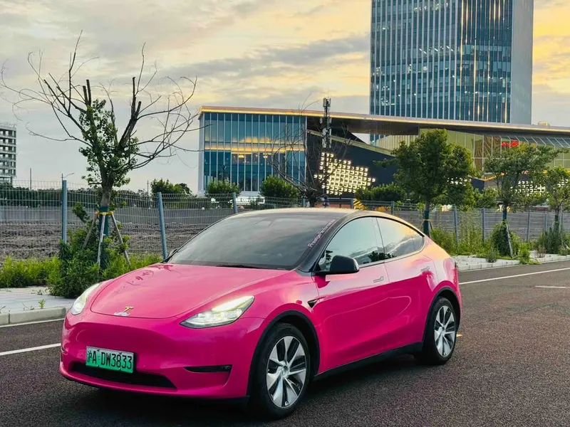Tesla Model Y, 2021