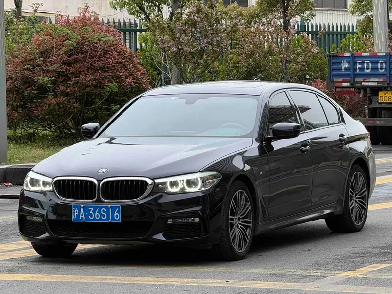 BMW 5-Series, 2018