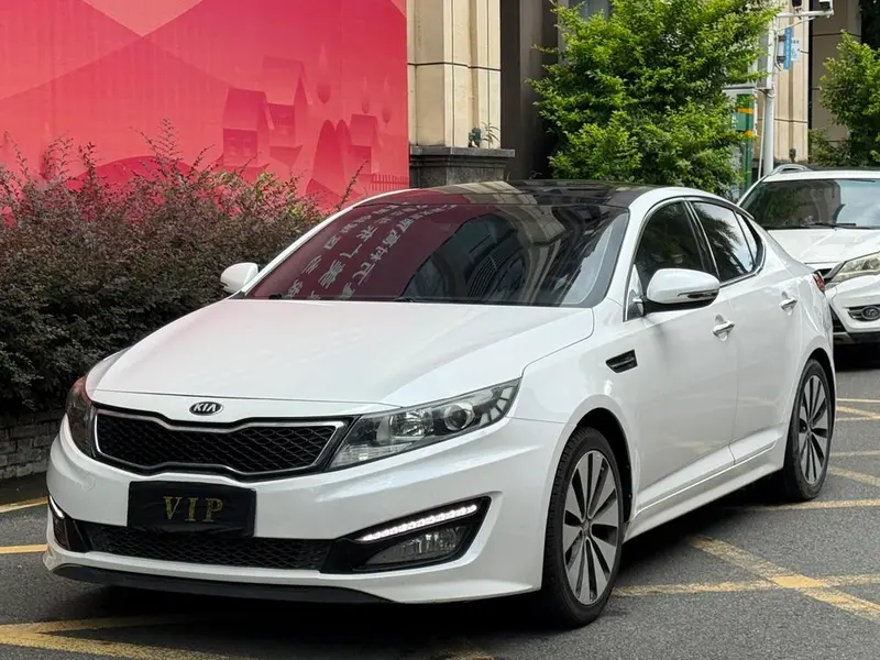 Kia K5, 2012