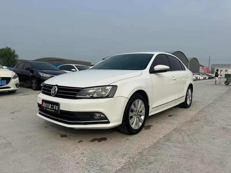 Volkswagen Sagitar, 2015