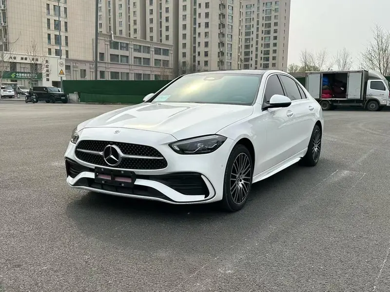 Mercedes-Benz C-Class, 2025