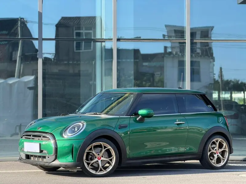 MINI MINI, 2022