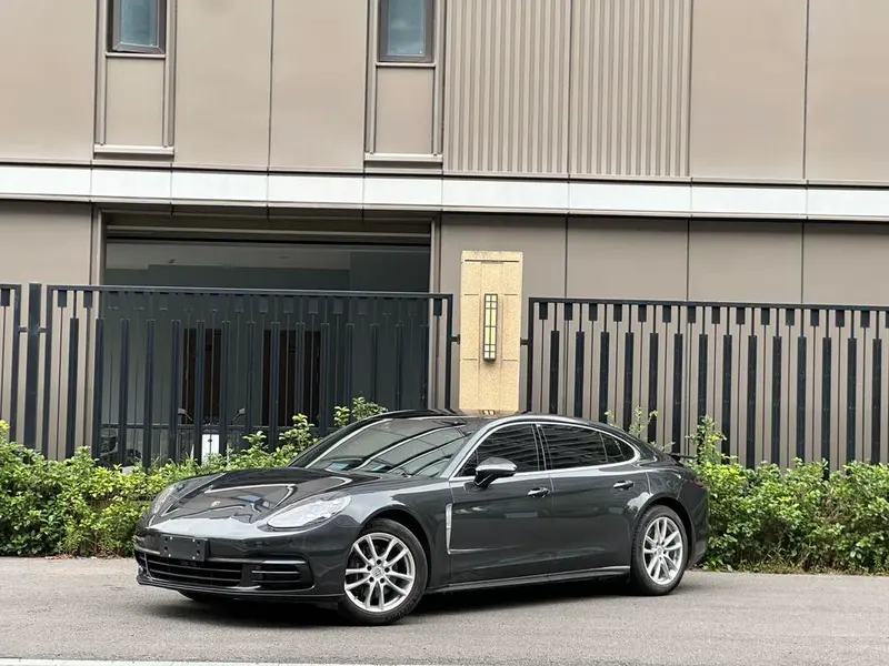 Porsche Panamera, 2017