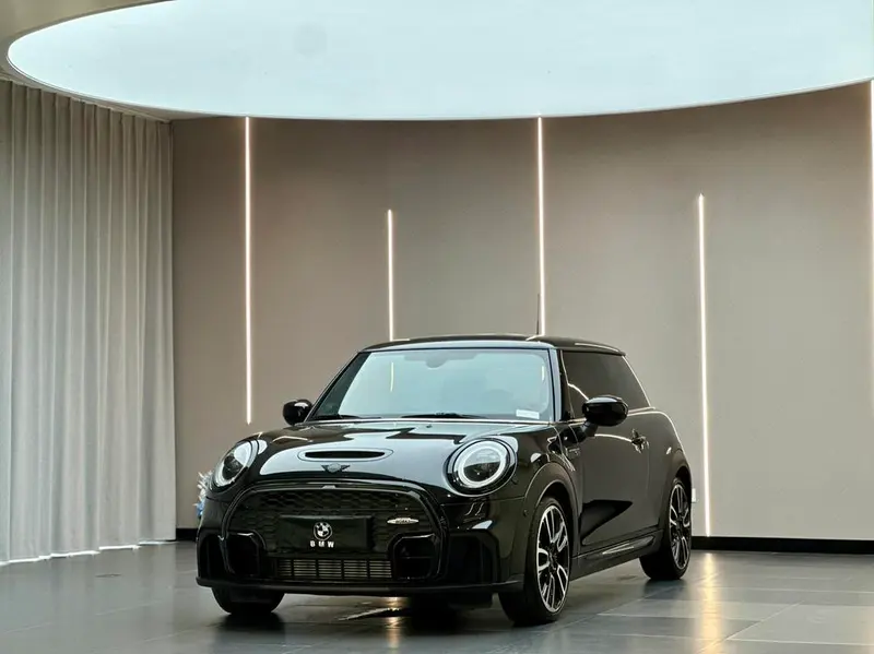 MINI MINI, 2023