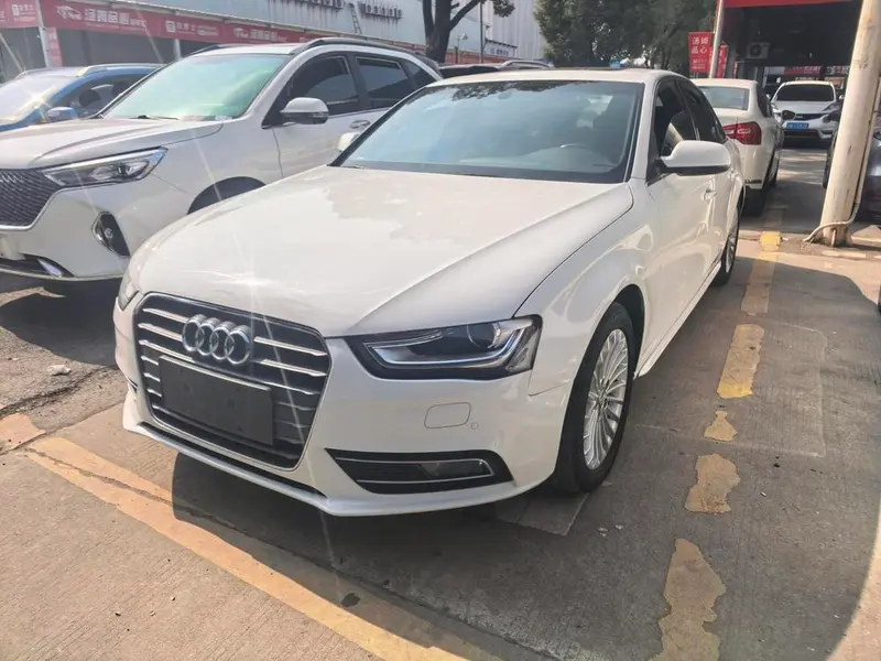 Audi A4L, 2015