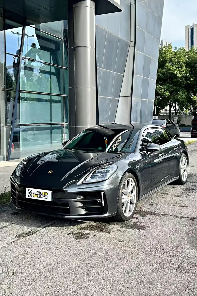 Porsche Panamera, 2024