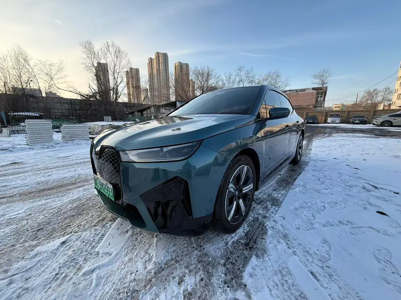 BMW iX, 2022