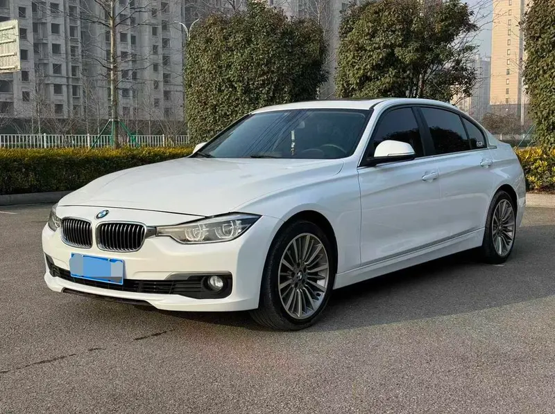 BMW 3-Series, 2019
